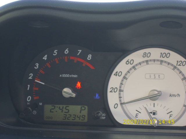 2003 Toyota ist