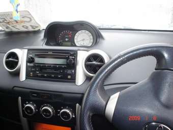 2003 Toyota ist