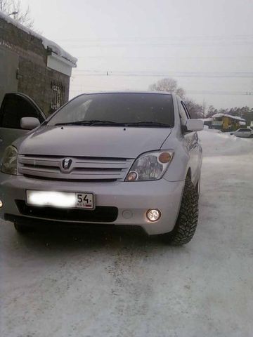 2003 Toyota ist