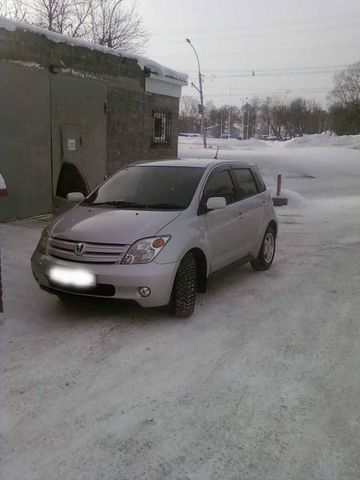 2003 Toyota ist