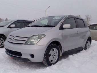 2003 Toyota ist