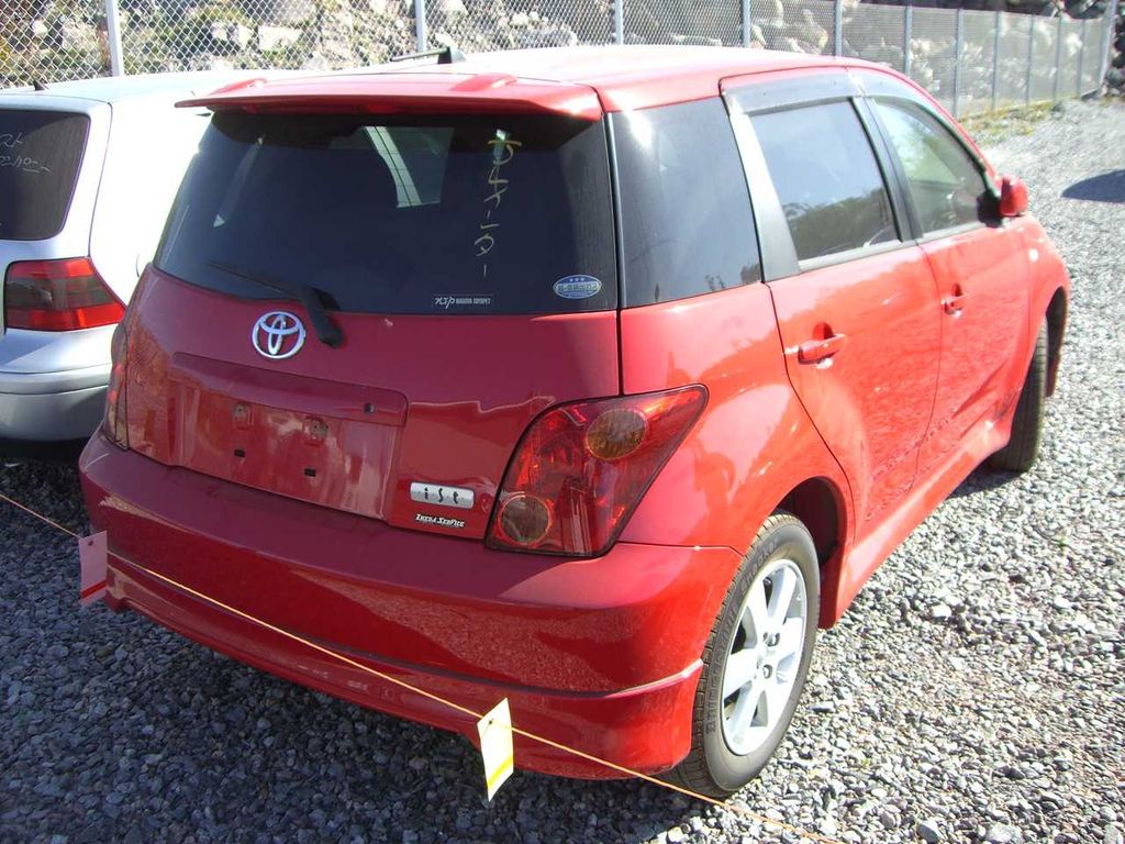 2003 Toyota ist