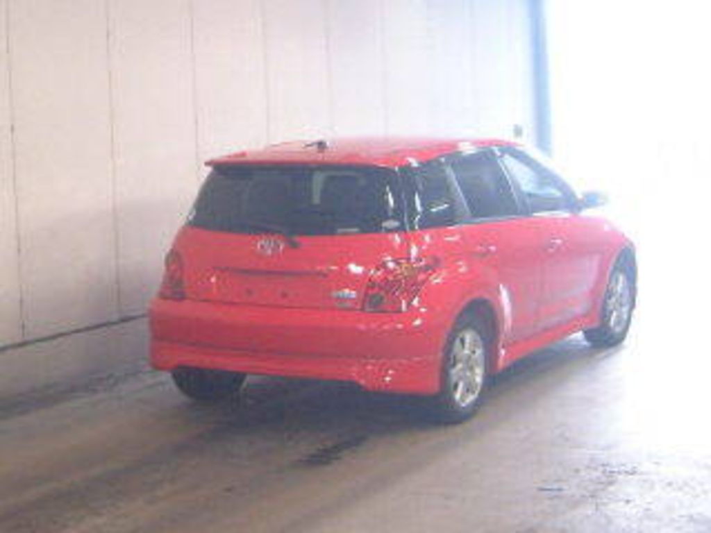 2003 Toyota ist