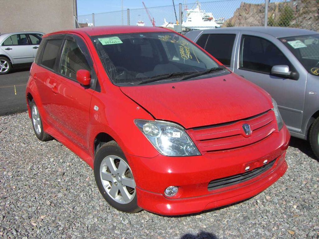 2003 Toyota ist