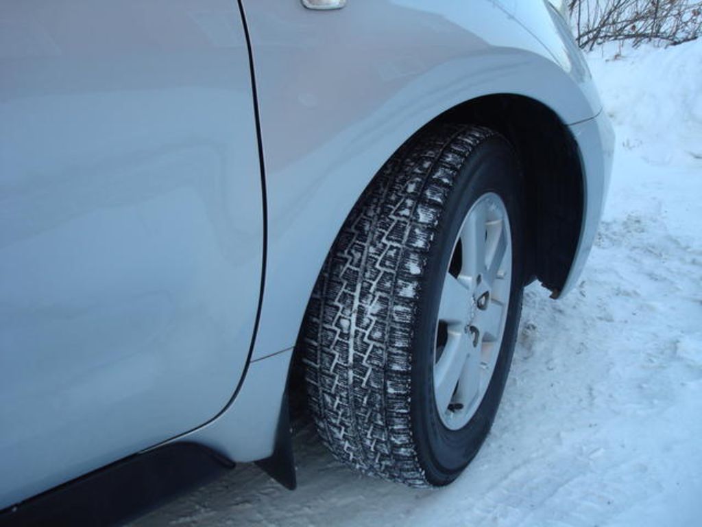 2003 Toyota ist