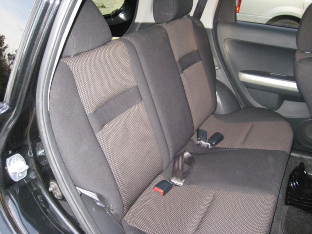 2003 Toyota ist