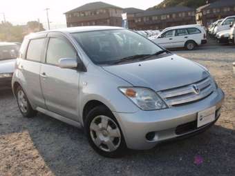 2003 Toyota ist