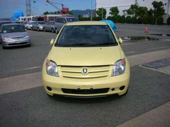 2003 Toyota ist