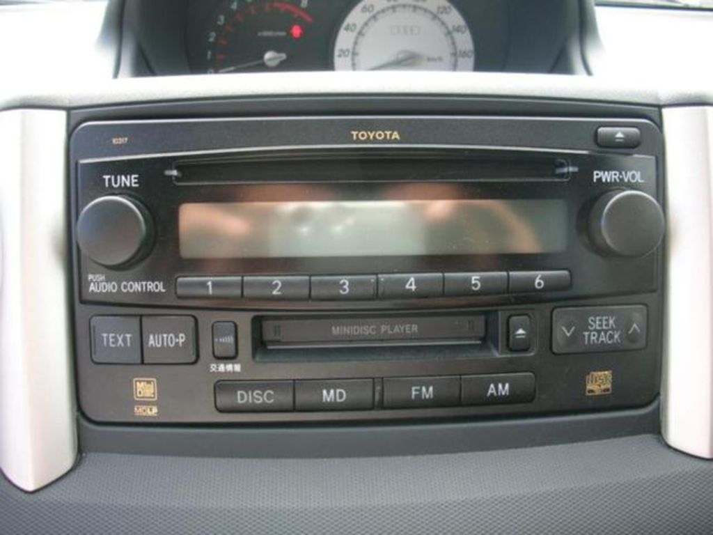 2003 Toyota ist