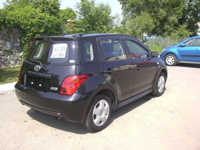 2003 Toyota ist