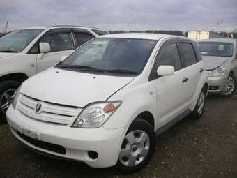2003 Toyota ist
