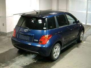 2003 Toyota ist Pictures