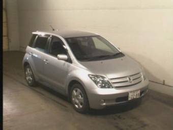 2003 Toyota ist Pictures