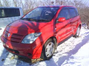 2003 Toyota ist Pictures