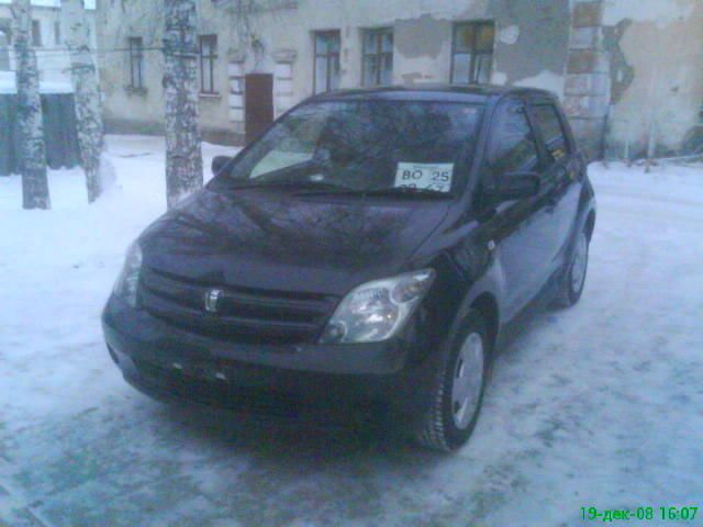 2003 Toyota ist