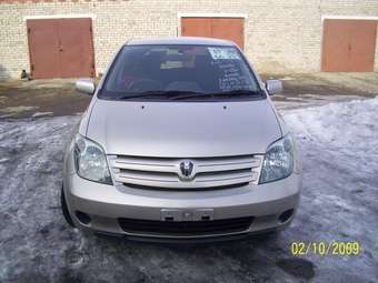 2003 Toyota ist Pictures