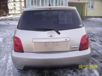 2003 Toyota ist Pictures