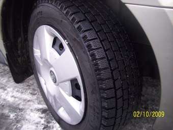 2003 Toyota ist Images