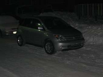 2003 Toyota ist Wallpapers