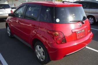 2003 Toyota ist Pictures