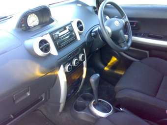 2003 Toyota ist Pictures