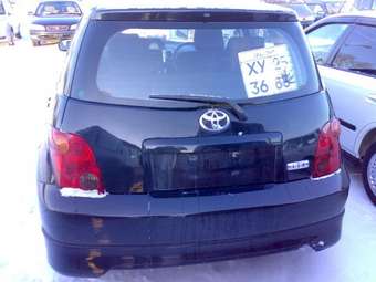 2003 Toyota ist Photos