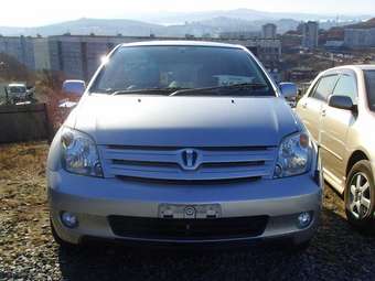2003 Toyota ist Pictures