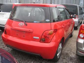 2003 Toyota ist Pictures