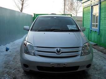 2003 Toyota ist Pictures