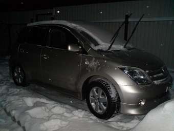 2003 Toyota ist Pics