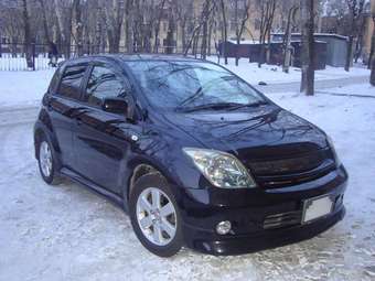 2003 Toyota ist Pictures