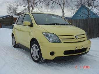 2003 Toyota ist Pictures
