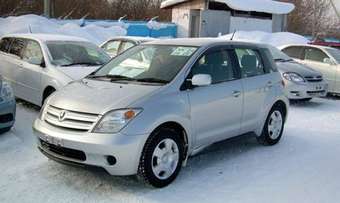 2003 Toyota ist