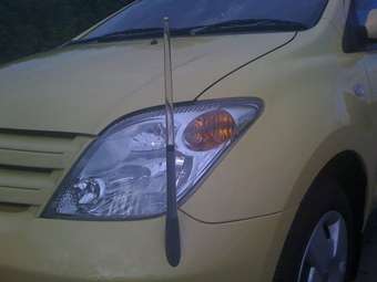 2003 Toyota ist Pictures