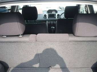 2003 Toyota ist Photos