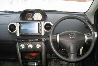 2003 Toyota ist Images