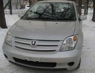 2003 Toyota ist Pictures