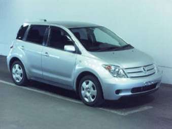 2003 Toyota ist Pictures