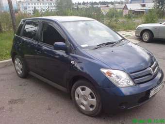 2003 Toyota ist Pictures