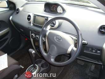 2003 Toyota ist Pictures