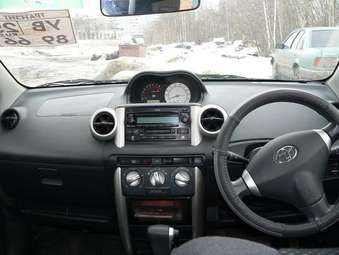 2003 Toyota ist Pictures