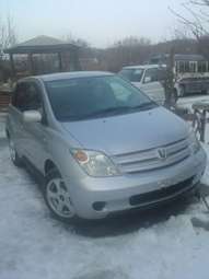 2003 Toyota ist Photos