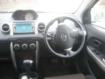 2003 Toyota ist Pictures