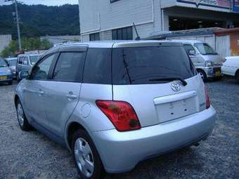 2003 Toyota ist Pictures