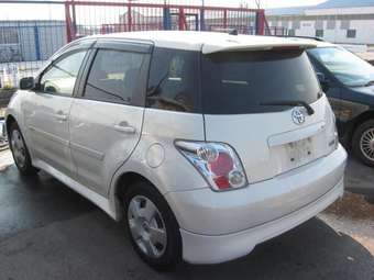 2003 Toyota ist Pictures