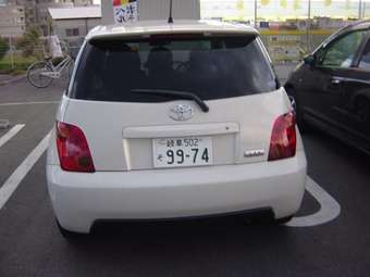 2003 Toyota ist Pictures
