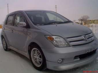 2003 Toyota ist Pictures