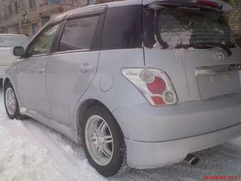 2003 Toyota ist Pictures