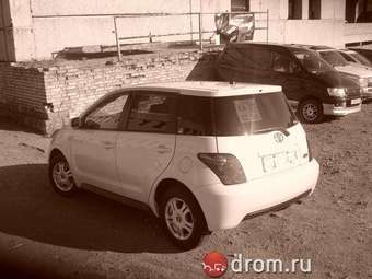 2003 Toyota ist Pictures