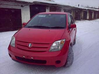 2003 Toyota ist Pictures